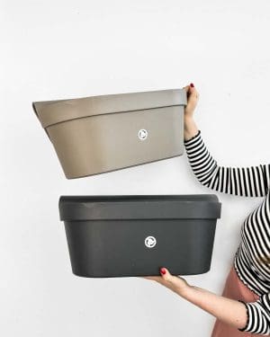 Balkonový květináč na zavěšení - 2 barvy